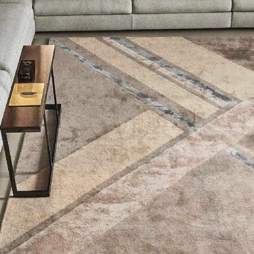 Tappeto con linee che si intrecciano Eikon di Ditre Italia
