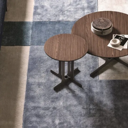 Tavolino rotondo in legno (MDF) e base in metallo Nell di Ditre Italia