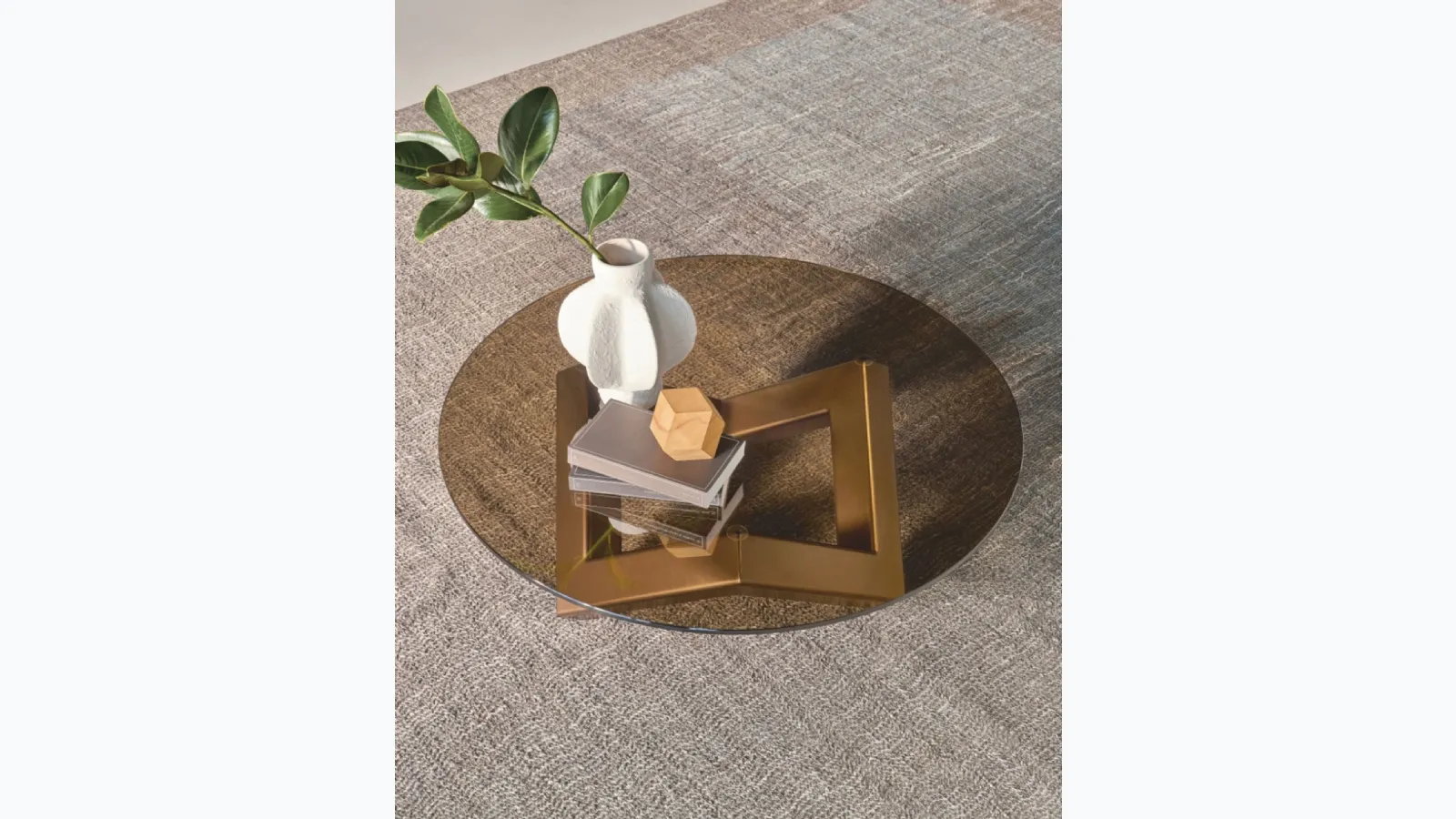 Tavolino Zen New con top in cristallo di Riflessi