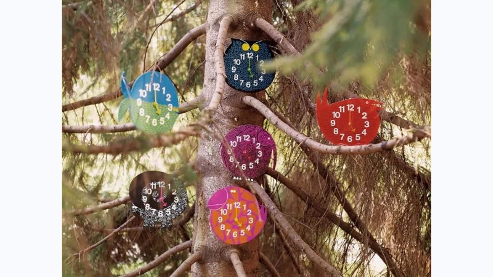 Orologi a forma di animali in legno stampato Zoo Timers di Vitra