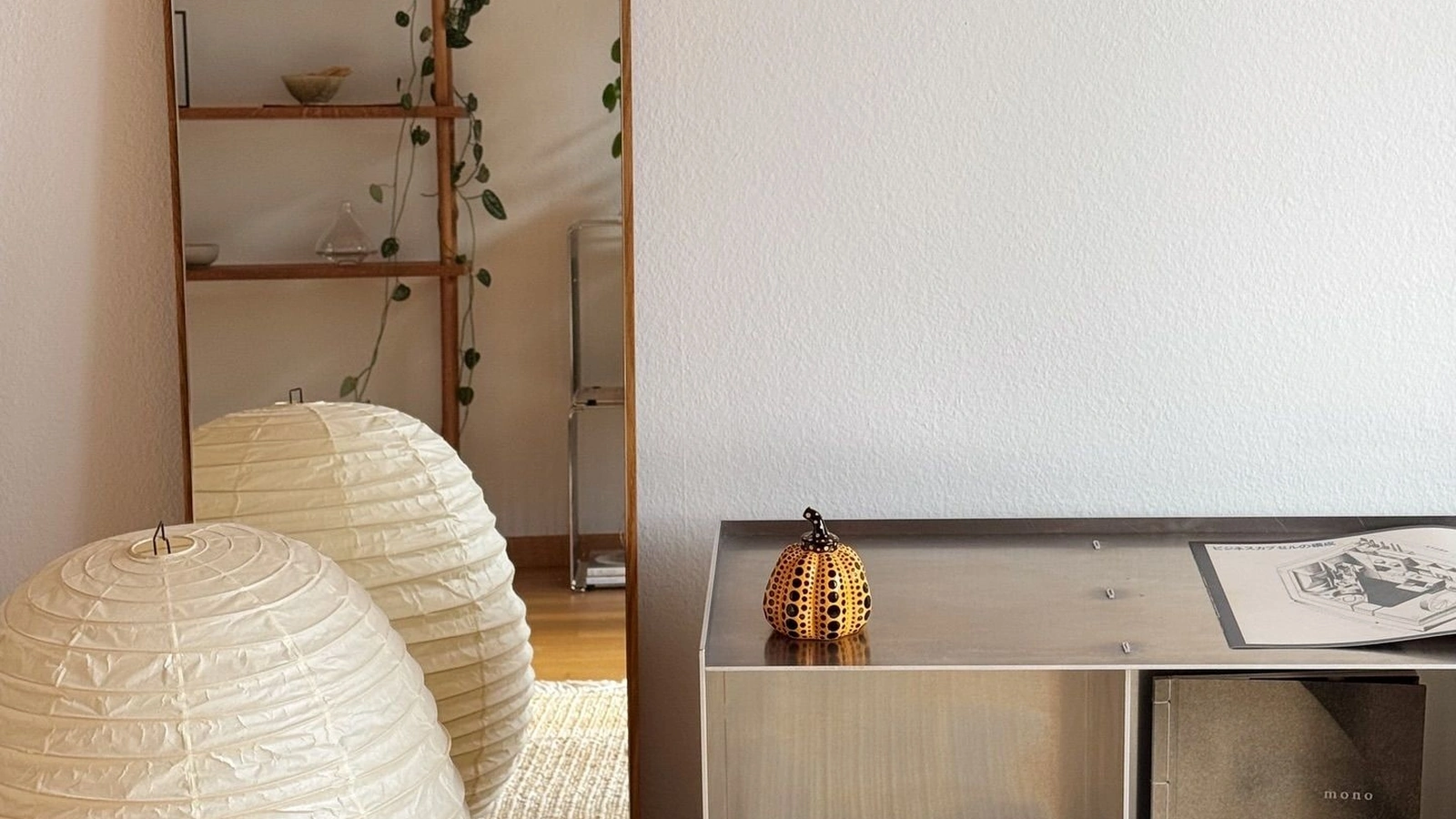 Lampada da terra realizzata in carta washi Akari 20N di Vitra