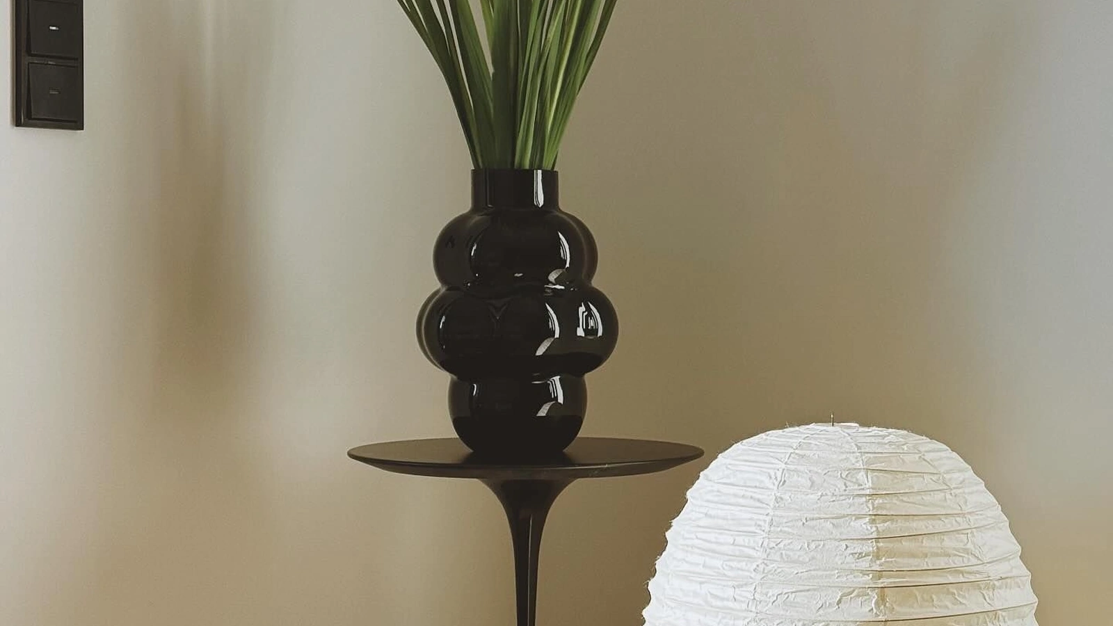 Lampada da terra realizzata in carta washi Akari 20N di Vitra