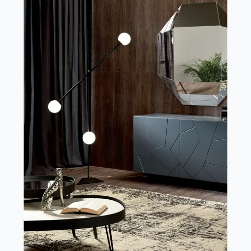 Lampada Meridian PT Terra in metallo con tre bulbi in vetro bianco satinato di Riflessi