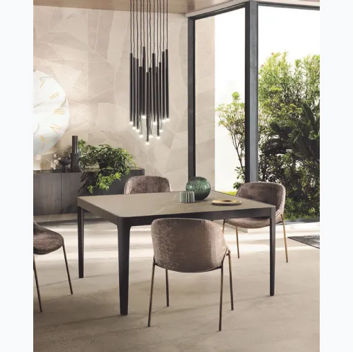 Lampada a sospensione Stilo S12 formata da 12 tubolari in metallo verniciato con trattamento satinato galvanico di Riflessi
