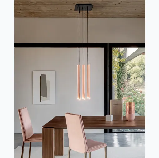 Lampada a sospensione Stilo S6 formata da 6 tubolari in metallo verniciato con trattamento satinato galvanico di Riflessi