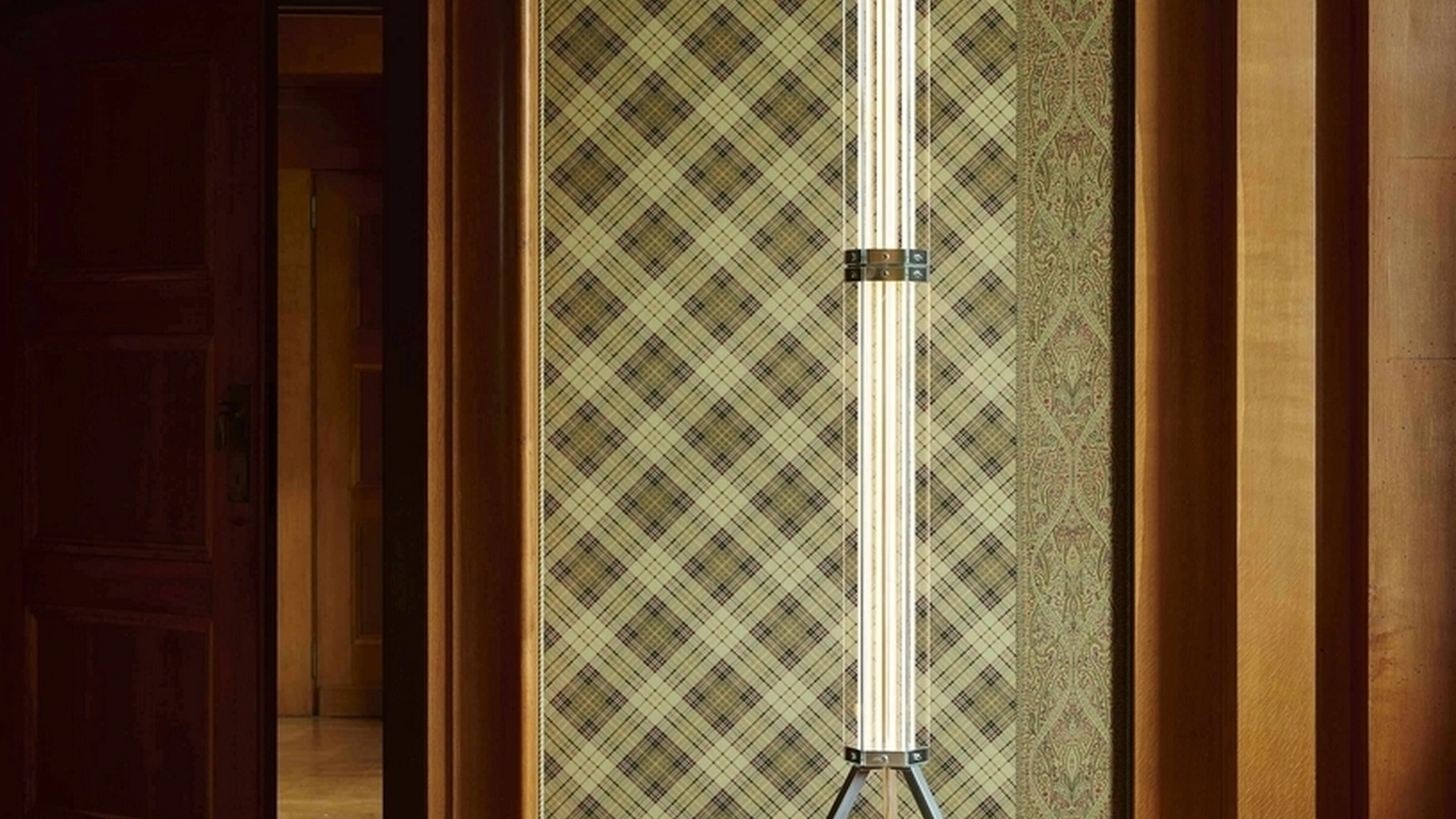 Lampada SuperWire Floor di Flos