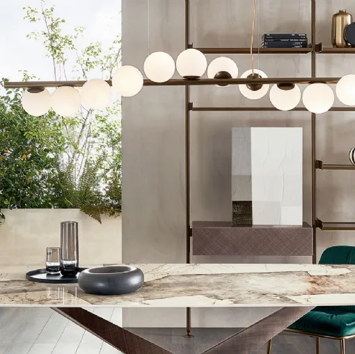 Lampada a sospensione Twist S8 in metallo con 8 bulbi in vetro bianco satinato di Riflessi