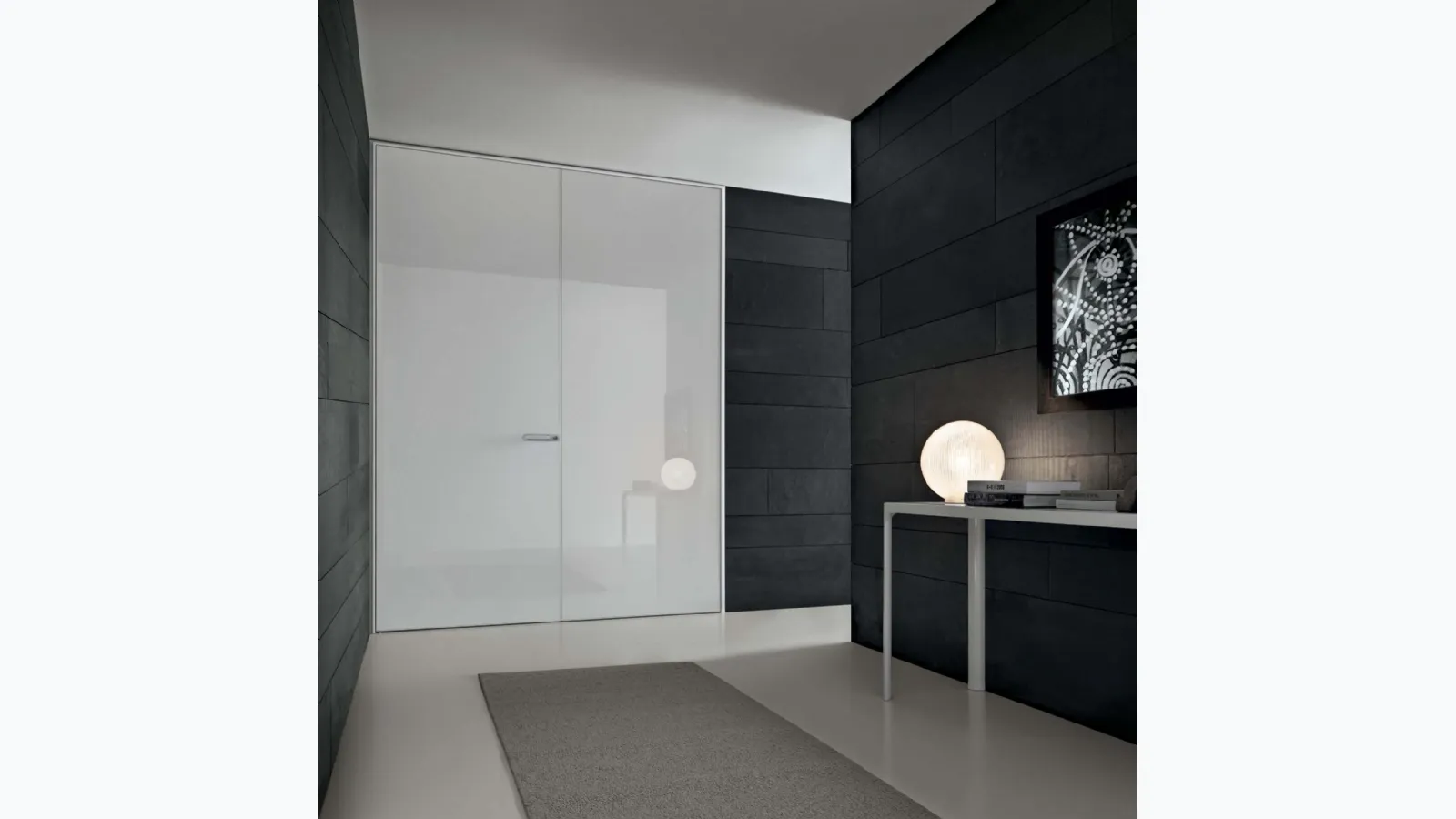 Porta scorrevole per interni Link+ in vetro Bianco Latte lucido con struttura e maniglia in alluminio di Rimadesio