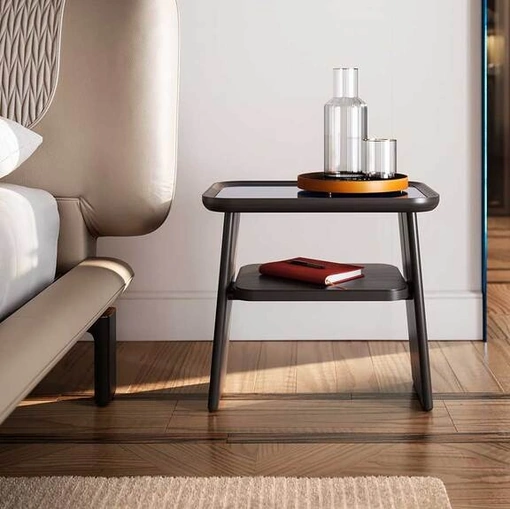 Comodino in legno massello Duo di Poltrona Frau