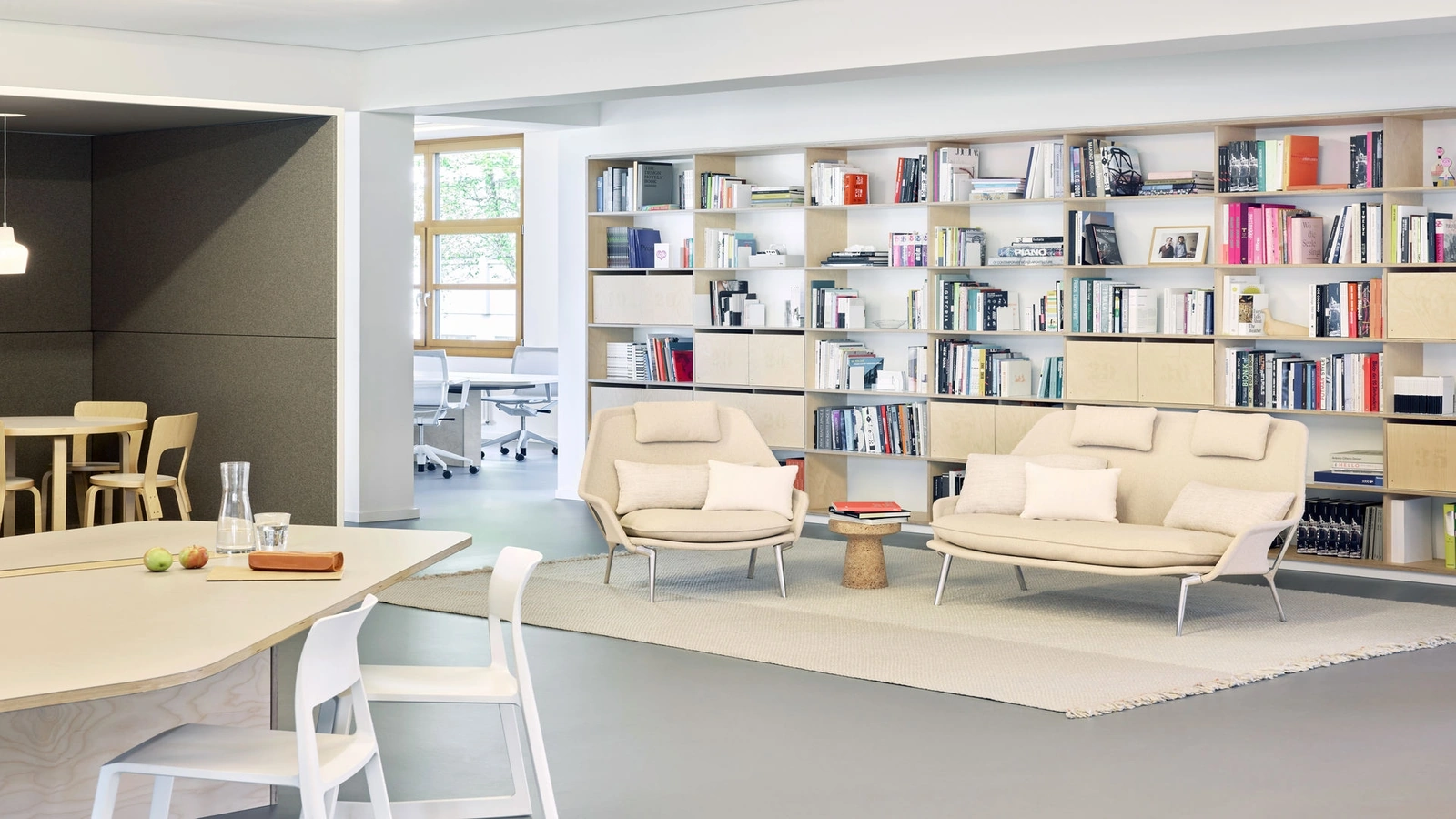 Divano lineare Slow Sofa di Vitra