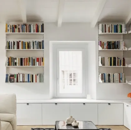 Libreria sospesa K1 06 di Kriptonite