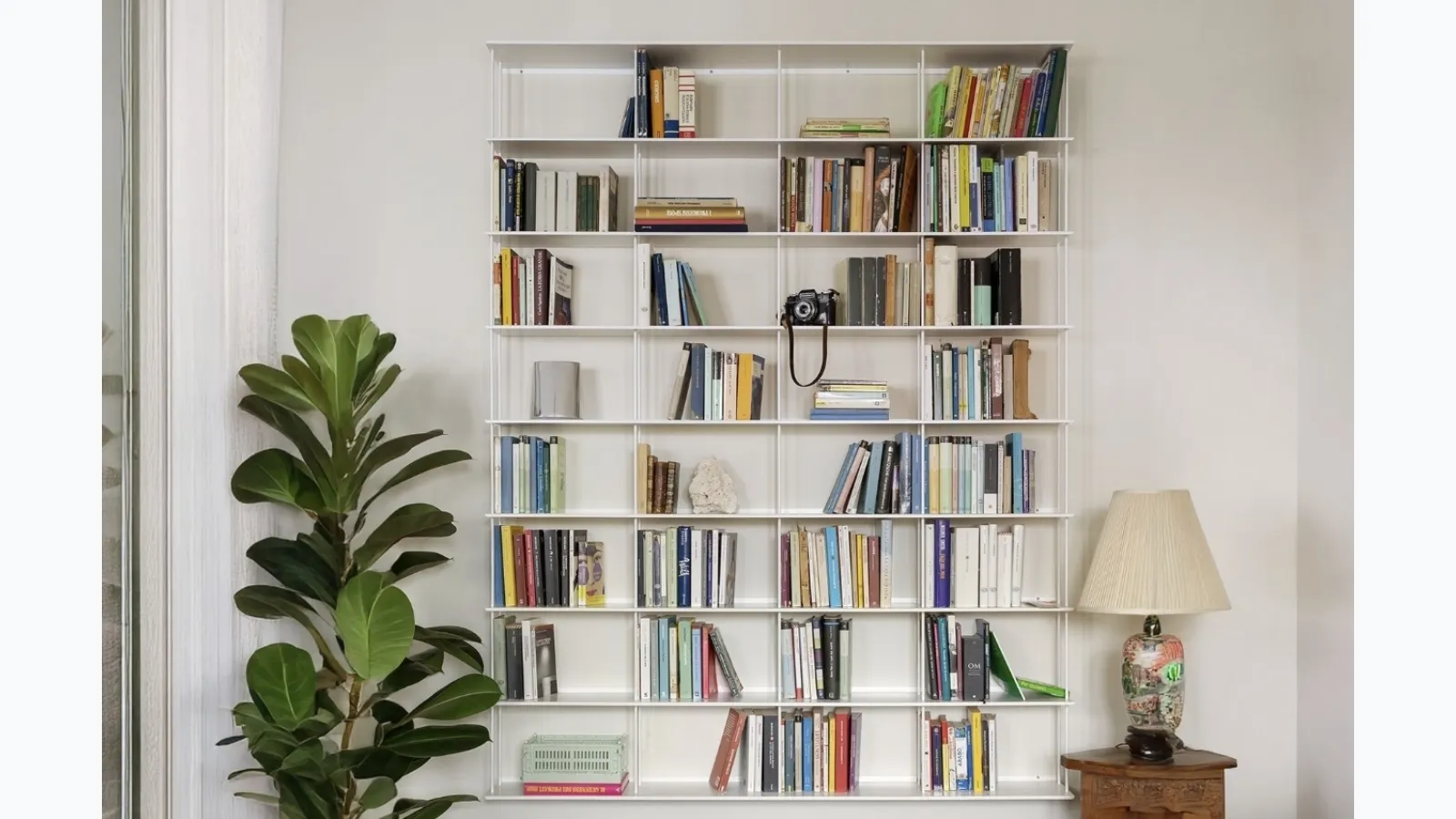 Libreria sospesa Krossing Midi 01 di Kriptonite