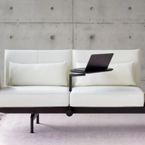 Divano lineare in tessuto con tavolino integrato Soft Work di Vitra