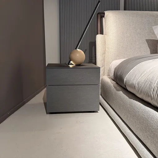 Comodino mod juta di Flou