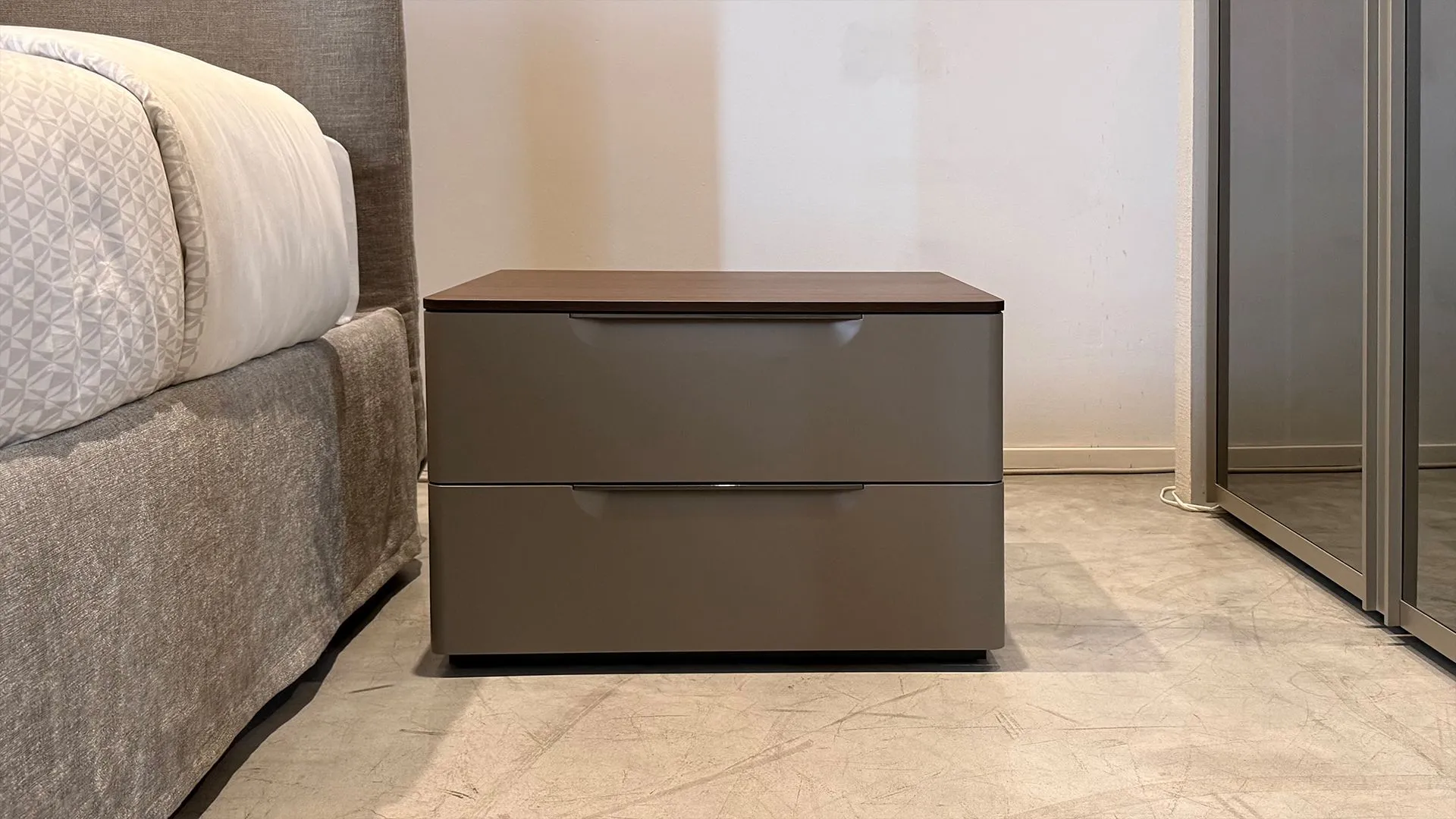 comodino 7070 Molteni & C