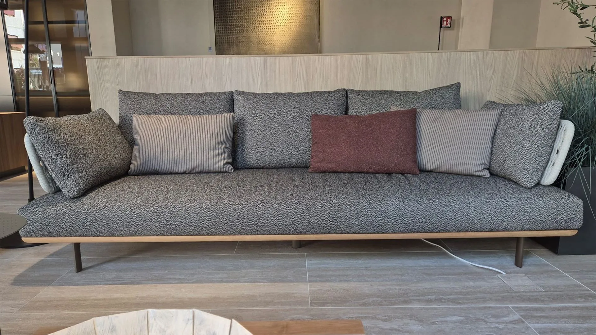 Divano outdoor mod. Sway di Molteni 