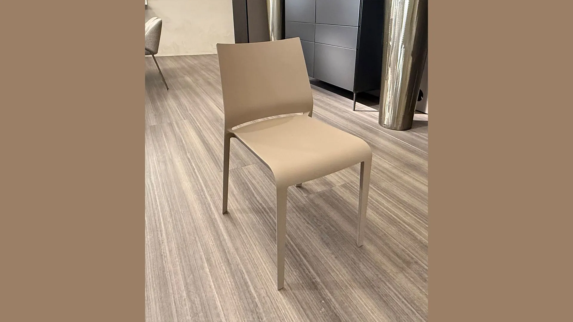 Sedia mod. Riga di desalto