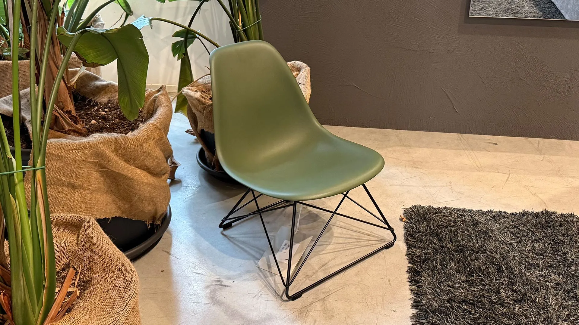 poltroncina da giardino vitra