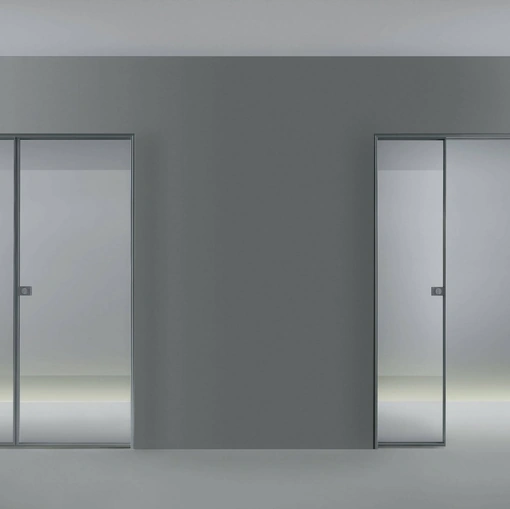 Porta per interni scorrevole Spin in vetro con telaio in alluminio Rimadesio