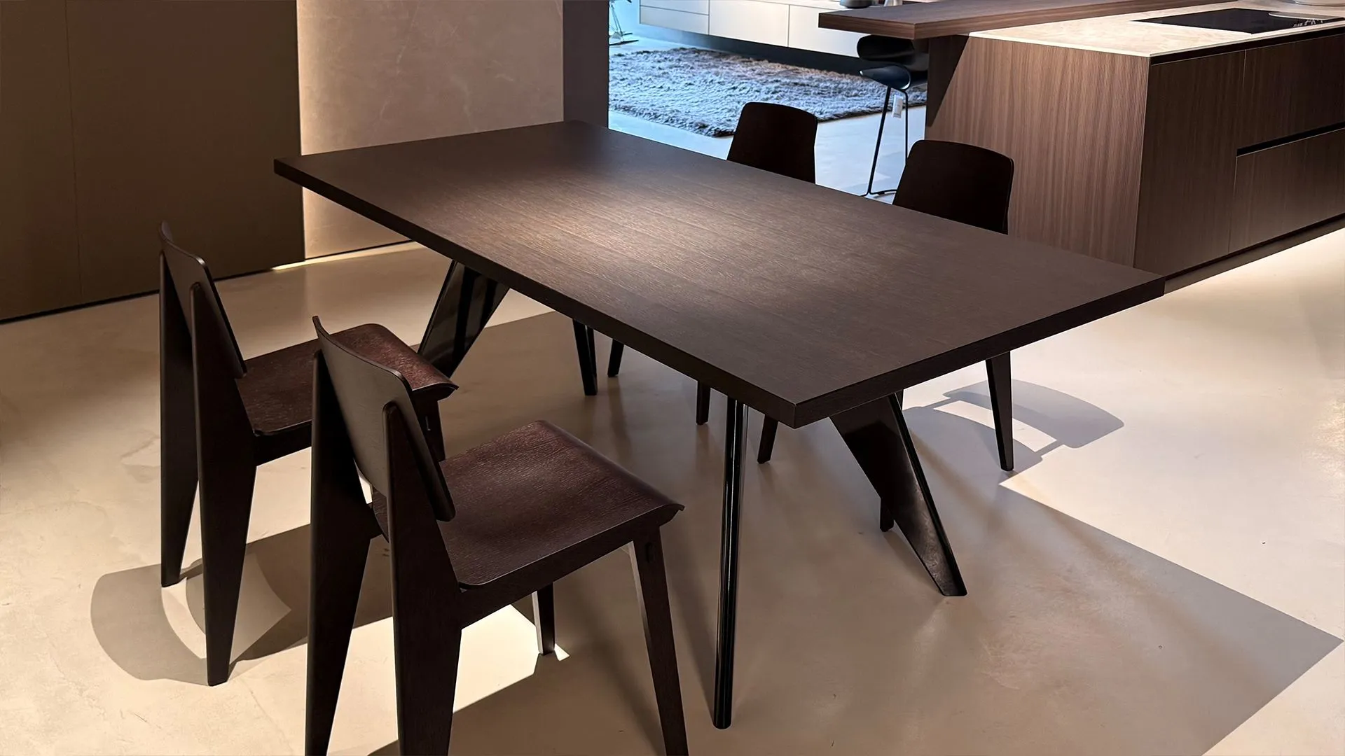 Tavolo mod. EM TABLE di Vitra