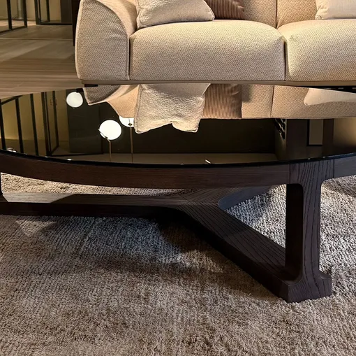 Tavolino mod. Fonte in vetro di Molteni & C.